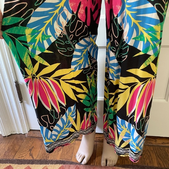 Flying Tomato Black Tropical Off-Shoulder Jumpsuit - Large - Picture 7 of 11